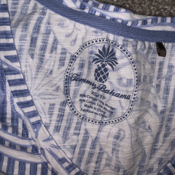 Tommy Bahama Womens T - Picture 6 of 8